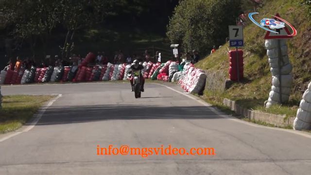 SALITA SILLANO OSPEDALETTO 2013 (prove libere) смотреть онлайн