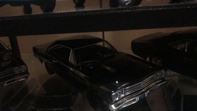 1/18 diecast collection glass display 2 (new car) смотреть онлайн