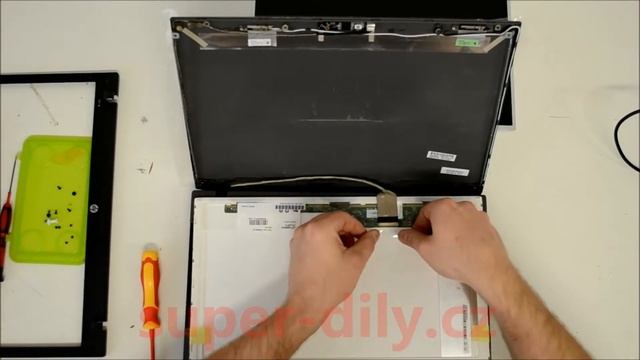 Videonávod výměna displeje pro HP 620 LCD Super-díly.cz смотреть онлайн
