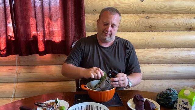 Окрошка? Нет, другой летний холодный суп - свекольник! смотреть онлайн