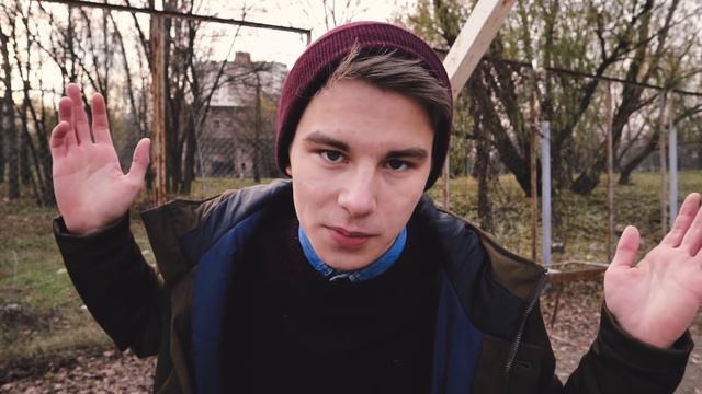 ЖИВУ ОДИН В ЧУЖОЙ СТРАНЕ смотреть онлайн