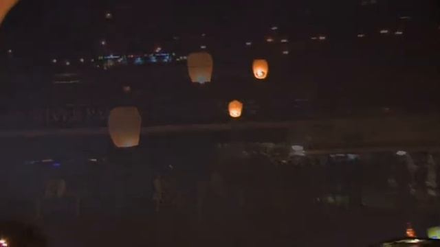 Небесные фонарики "Шары Желаний" над Москвой-рекой смотреть онлайн