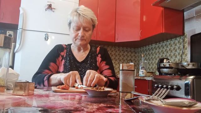 ТРИ БЛЮДА: ХЛЕБ--МАКАРОНЫ ПО ФЛОТСКИ--ОВСЯНКА С СУХОФРУКТАМИ. смотреть онлайн