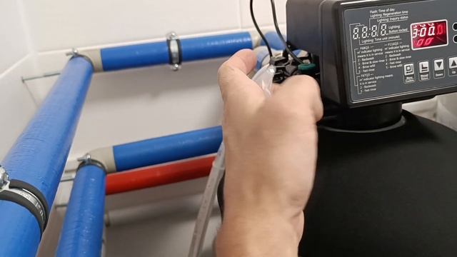 Замена инжектора в умягчителе с клапаном управления Runxin F116Q3. Для чего? смотреть онлайн