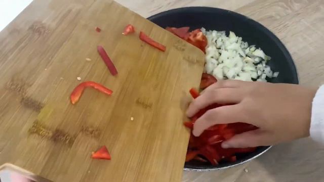 RECETTE TCHOUTCHOUKA EXPRESS 🫑( Poêlée de poivrons) ⏳ смотреть онлайн