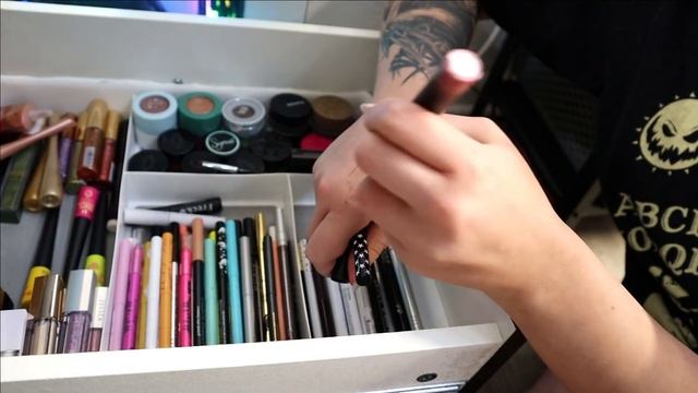 Makeup Declutter | Eyeliner, Mascara, Brow Pencils