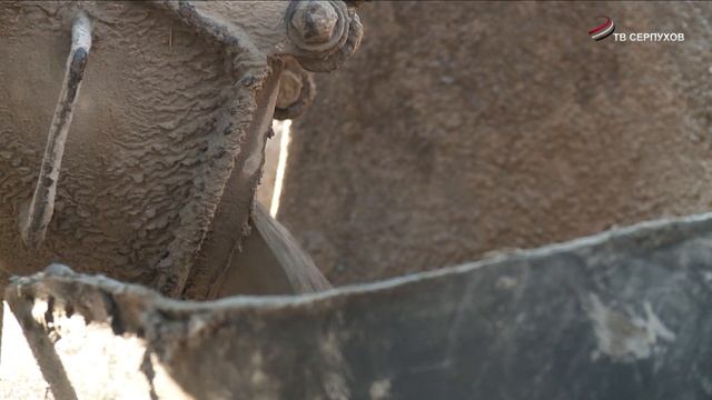 Идёт возведение фундамента ФОКа с бассейном в парке «Питомник» смотреть онлайн