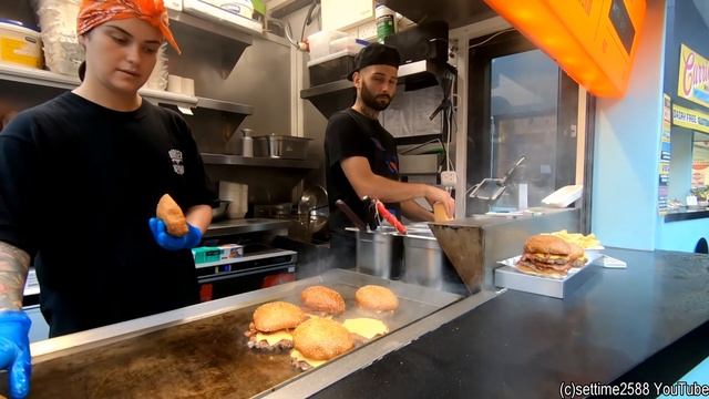 Yummy BIG Burgers, Hand Pressed, Tasted in Camden Town. Street Food of London смотреть онлайн