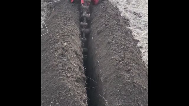 Траншеекопатель DIGGER в работе смотреть онлайн