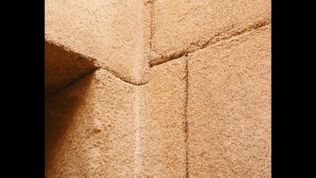 The curved stones of the ancient Temple of Khafre смотреть онлайн