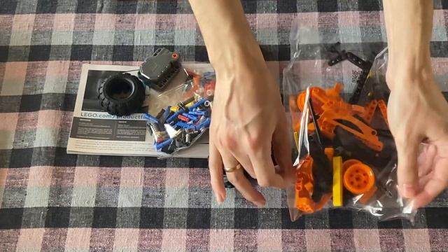 Конструктор LEGO Technic "Monster Jam - El Toro Loco" [42135] смотреть онлайн