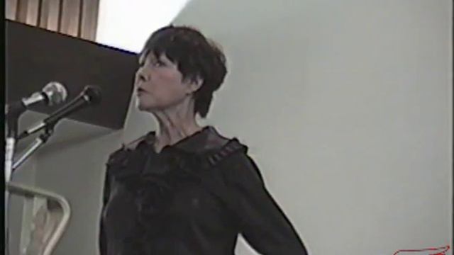 Белла Ахмадулина читает перевод Табидзе