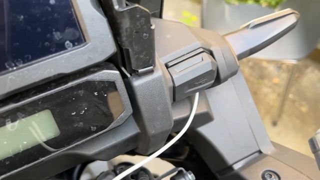 Africa Twin AdvS CarPlay Connected And Tested. #Carplay #africatwin1100 #hondamotorcycles #satnav