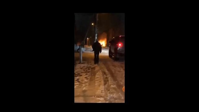 РАЗГОВОР С НИКИТОЙ ПО ПОВОДУ ПОДЖЁГА ! ВРАГИ ПРИЕХАЛИ К БЕНТЛИ ! Паша Пэл смотреть онлайн