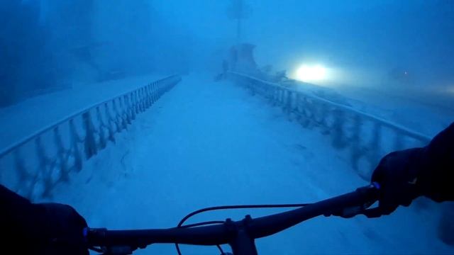 Якутская суровая езда на велосипеде в - 49°C (Почти -50°C) Сайлент Хилл отдыхает #1 смотреть онлайн