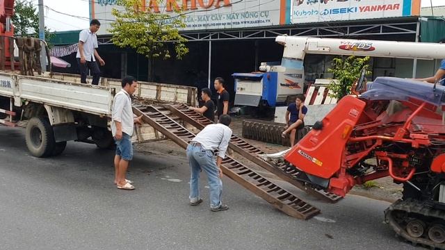 Giao máy Yanmar gc558 gặt sát gốc đi Vĩnh Lộc -Thanh Hóa смотреть онлайн