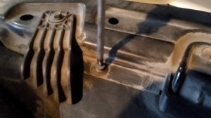 Замена лампы в фаре Opel Antara headlight bulb replacement