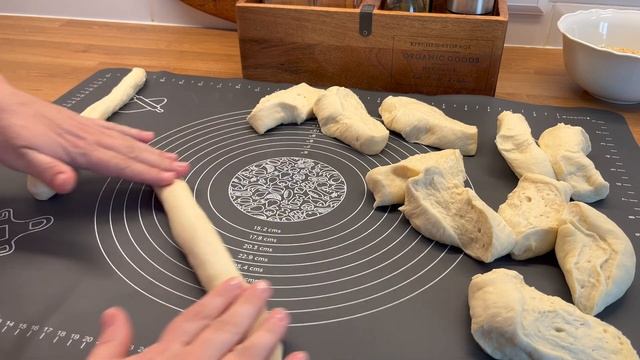 Turkish bagels with sesame/Simit/ ТУРЕЦКИЕ БУБЛИКИ с кунжутом/ БЫСТРЫЙ И ЛЕГКИЙ РЕЦЕПТ/Симит смотреть онлайн