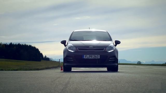 Kia Rio 1.4 im Test | Autotest 2015 | ADAC смотреть онлайн