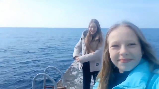 обожаю друзей, за то что они могут поддержать мои резкие идеи
