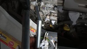 замена свечей Лада икс рей кросс