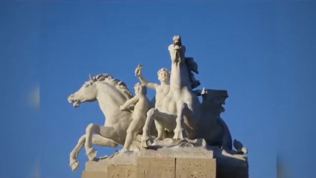 MELUN, CHATEAU DE VAUX LE VICOMTE, ECURIES ET JARDIN смотреть онлайн