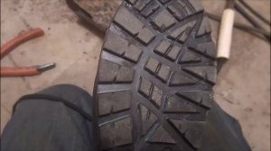 Шиповка ботинок, как сделать шипы для обуви (Ледоступы)