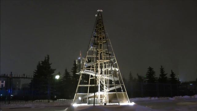 "Елка - 9 вал" - кинетическая скульптура. "Tenth Wave" - kinetic sculpture. смотреть онлайн
