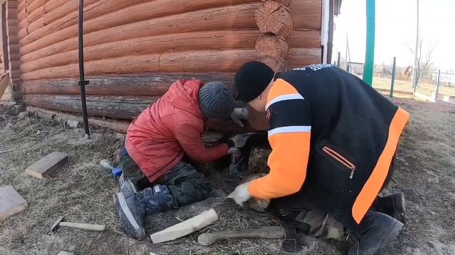 Подъём дома домкратом и выравнивание пола. смотреть онлайн