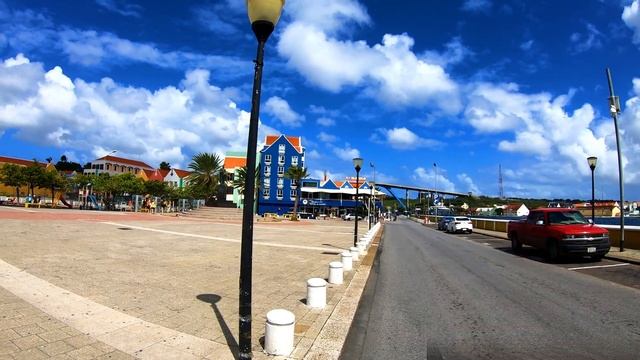 A Quick tour of Willemstad Curacao【4K】 смотреть онлайн