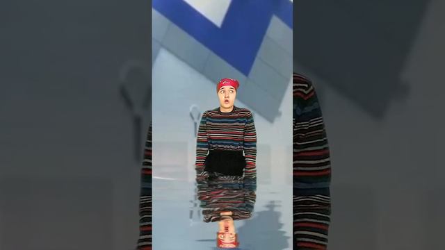 Типичный урок плавания😝 смотреть онлайн