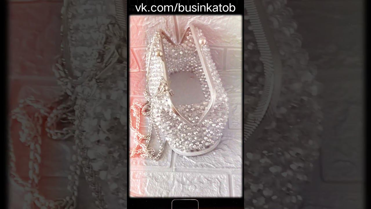 Сумочка из хрустальных бусин на фермуаре #top #bag #сумкиизбусин #handmade #trend #bagbeads #bead смотреть онлайн