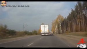 ДАЛЬНОБОЙЩИКИ И УЧИТЕЛЯ НА ДОРОГАХ УЧАТ ВОДИТЕЛЕЙ ???