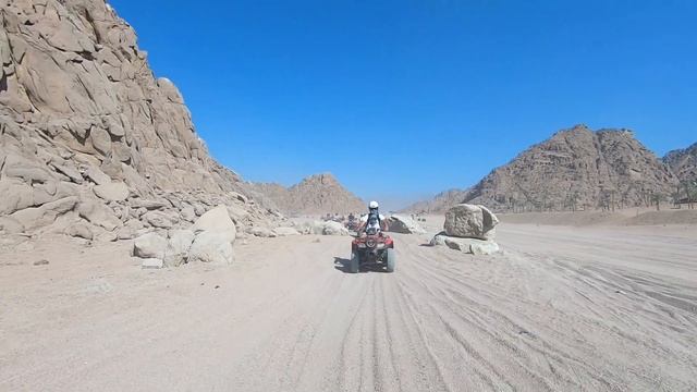 Банда ДД на квадроциклах! Катаемся по пустыне в Египте! смотреть онлайн