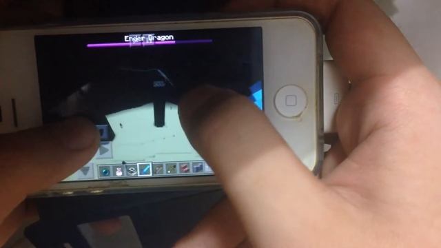 Minecraft Pocket Edition 1.0 on iPhone 4S смотреть онлайн