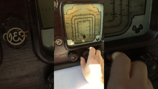 В продаже Радиоприёмник ламповый (Сталинских времён) смотреть онлайн