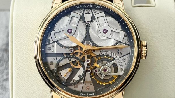 Обзор на часы Arnold & Son с самым необычным усложнением: «мертвая секунда»