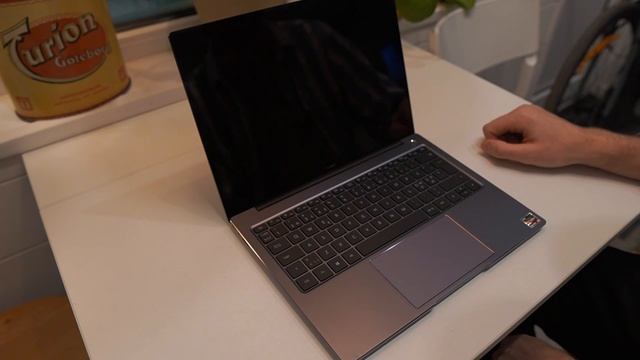 Huawei Matebook 14 AMD Ryzen 5 4600H Unboxing & First Look смотреть онлайн