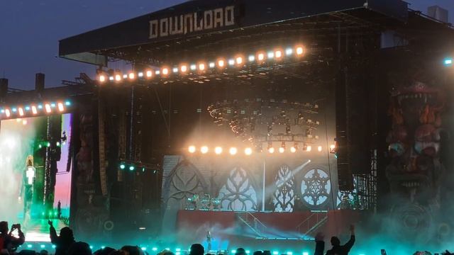 Bring Me The Horizon - Mantra LIVE @ Download festival UK 2023 смотреть онлайн
