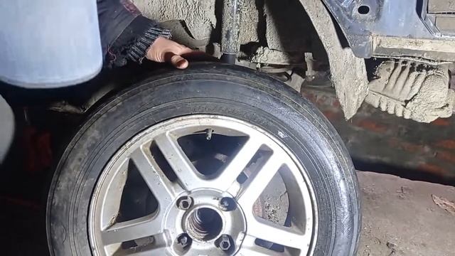 Как снять задние барабанные тормозные колодки  Ford Focus 1 #RAZNOBOY #FordFocus1 #фордфокус1