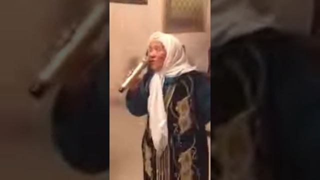 Как поет,возраста не замечаешь! Звонкий ,протяжный,душевный голос! Молодец,Ажека!!!😍 смотреть онлайн