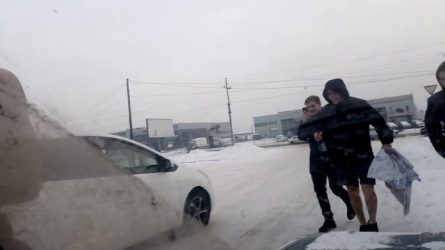 Сибиряки, раздетый по улице. Красноярск. 28 ноября 2017 года смотреть онлайн