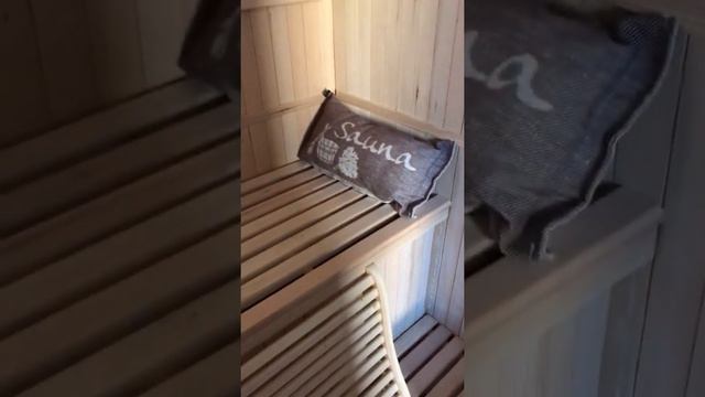 Sauna traditionnel 4 places + poêle HARVIA 6000W - SNÖ смотреть онлайн