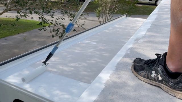 Can You RESEAL AN RV ROOF with Flex Seal? RV Leak Repair DIY Roof Reseal with Liquid Sealant смотреть онлайн