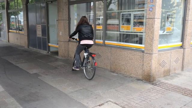 A-Loxx - The new way to safely lock your bicycle смотреть онлайн