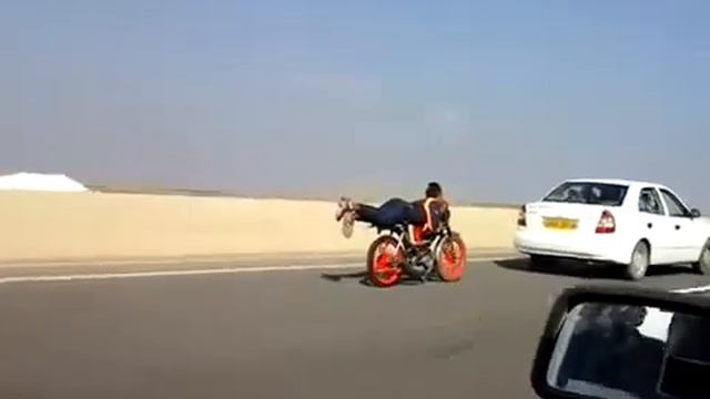 Супермен Гонки на мотоциклах среди любителей. смотреть онлайн