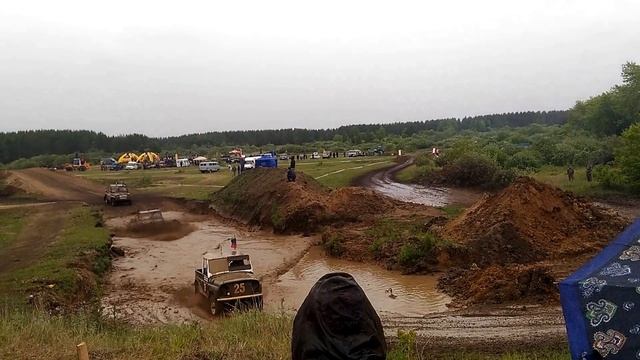 г.Сухой Лог, гонки на внедорожниках 12 июня 2016 год. смотреть онлайн
