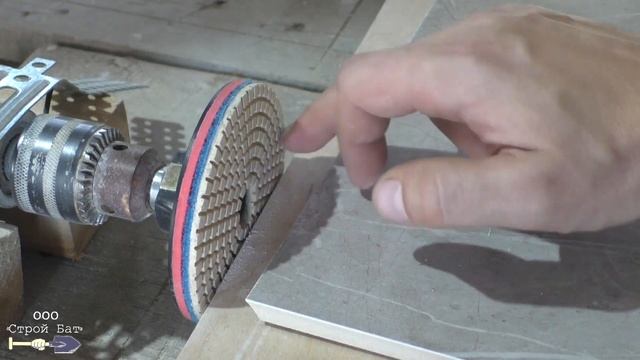 Делаем наружный угол из плитки. смотреть онлайн