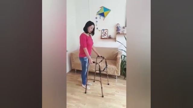 Особенности использования ходунков. Техника безопасности смотреть онлайн