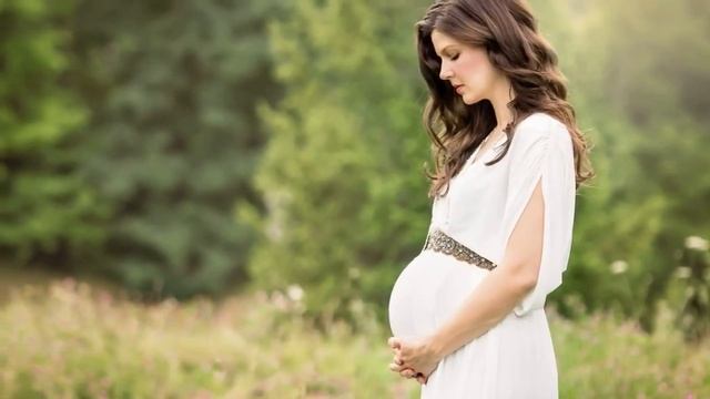 ПУПОК ВО ВРЕМЯ БЕРЕМЕННОСТИ | Почему при беременности пупок может выпирать наружу и что делать смотреть онлайн